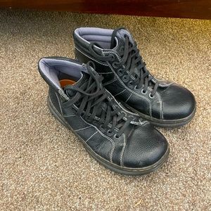 Men’s Doc Marten boots,!